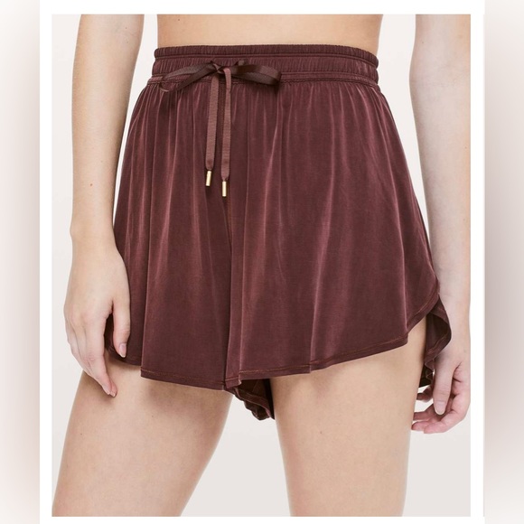 Lululemon Principal Dancer Short *3" Midnight Maroon Size 6 - Picture 2 of 5